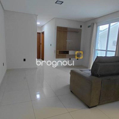 Apartamento com 67m², 2 quartos (sendo 1 suíte), 1 garagem, no bairro Ingleses do Rio Vermelho em Florianópolis