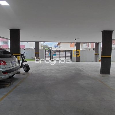 Apartamento com 67m², 2 quartos (sendo 1 suíte), 1 garagem, no bairro Ingleses do Rio Vermelho em Florianópolis