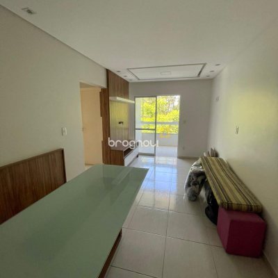 Apartamento com 60m², 2 quartos, 1 garagem, no bairro Sertão do Maruim em São José