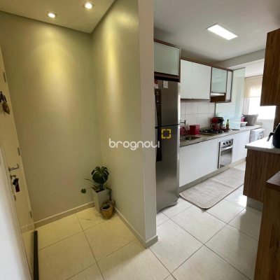 Apartamento com 60m², 2 quartos, 1 garagem, no bairro Sertão do Maruim em São José