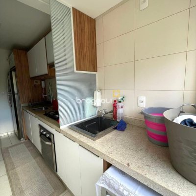 Apartamento com 60m², 2 quartos, 1 garagem, no bairro Sertão do Maruim em São José