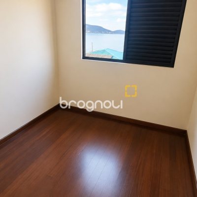 Apartamento com 73m², 3 quartos, 1 garagem, no bairro Coqueiros em Florianópolis