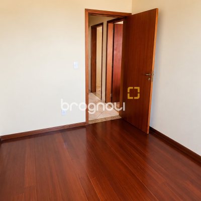 Apartamento com 73m², 3 quartos, 1 garagem, no bairro Coqueiros em Florianópolis