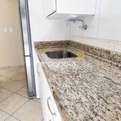 Apartamento com 73m², 3 quartos, 1 garagem, no bairro Coqueiros em Florianópolis
