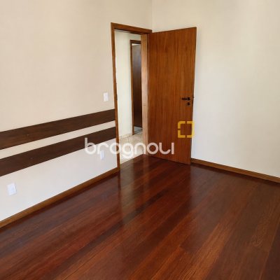Apartamento com 73m², 3 quartos, 1 garagem, no bairro Coqueiros em Florianópolis