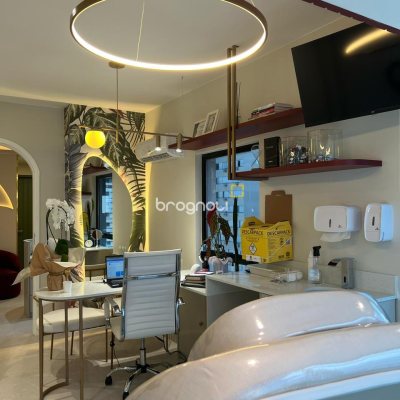 Sala com 60m², no bairro Centro em Florianópolis