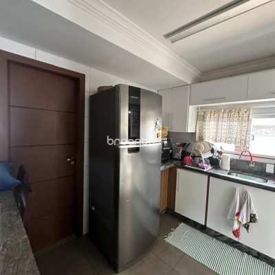 Casa com 142m², 4 quartos (sendo 1 suíte), 2 garagens, no bairro Ingleses do Rio Vermelho em Florianópolis
