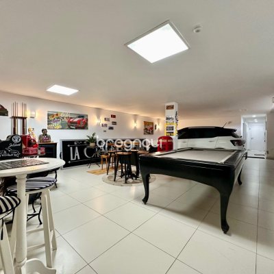 Casa com 515m², 6 quartos (sendo 3 suítes), 4 garagens, no bairro Jurerê Internacional em Florianópolis