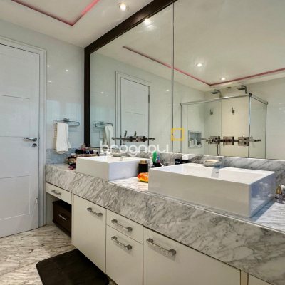 Casa com 515m², 6 quartos (sendo 3 suítes), 4 garagens, no bairro Jurerê Internacional em Florianópolis