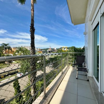 Casa com 515m², 6 quartos (sendo 3 suítes), 4 garagens, no bairro Jurerê Internacional em Florianópolis