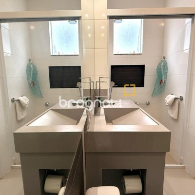 Apartamento com 64m², 2 quartos (sendo 1 suíte), 1 garagem, no bairro Ingleses do Rio Vermelho em Florianópolis