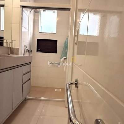Apartamento com 64m², 2 quartos (sendo 1 suíte), 1 garagem, no bairro Ingleses do Rio Vermelho em Florianópolis