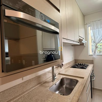 Apartamento com 64m², 2 quartos (sendo 1 suíte), 1 garagem, no bairro Ingleses do Rio Vermelho em Florianópolis