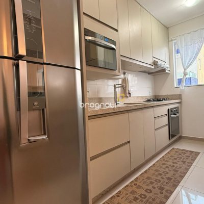 Apartamento com 64m², 2 quartos (sendo 1 suíte), 1 garagem, no bairro Ingleses do Rio Vermelho em Florianópolis