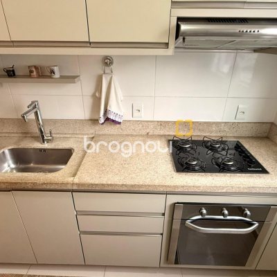 Apartamento com 64m², 2 quartos (sendo 1 suíte), 1 garagem, no bairro Ingleses do Rio Vermelho em Florianópolis