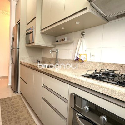 Apartamento com 64m², 2 quartos (sendo 1 suíte), 1 garagem, no bairro Ingleses do Rio Vermelho em Florianópolis
