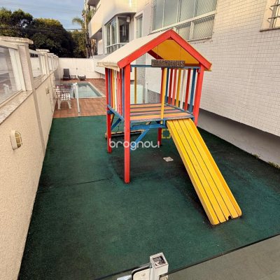 Apartamento com 64m², 2 quartos (sendo 1 suíte), 1 garagem, no bairro Ingleses do Rio Vermelho em Florianópolis