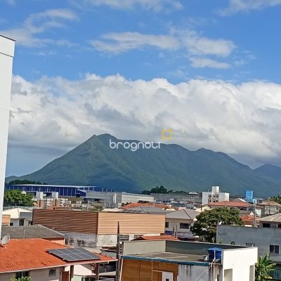 Apartamento com 51m², 2 quartos, 1 garagem, no bairro Bela Vista em Palhoça