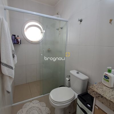 Casa com 180m², 4 quartos (sendo 3 suítes), 2 garagens, no bairro Ingleses em Florianópolis