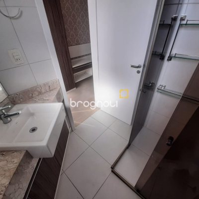 Cobertura com 183m², 3 quartos (sendo 1 suíte), 1 garagem, no bairro Campinas em São José