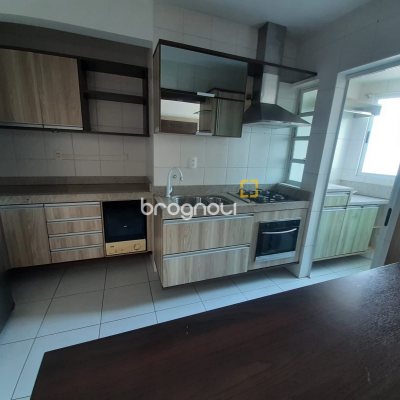 Cobertura com 183m², 3 quartos (sendo 1 suíte), 1 garagem, no bairro Campinas em São José