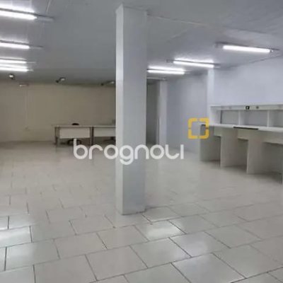 Prédio com 469m², 10 garagens, no bairro Jardim Atlântico em Florianópolis