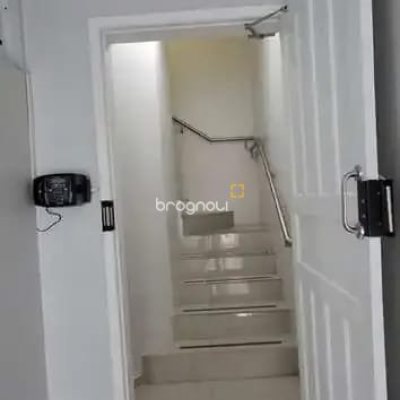 Prédio com 469m², 10 garagens, no bairro Jardim Atlântico em Florianópolis
