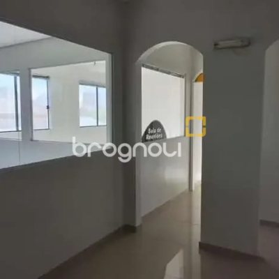 Prédio com 469m², 10 garagens, no bairro Jardim Atlântico em Florianópolis