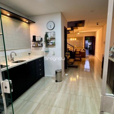 Casa com 106m², 2 quartos (sendo 2 suítes), 1 garagem, no bairro Ingleses do Rio Vermelho em Florianópolis