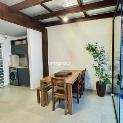 Casa com 106m², 2 quartos (sendo 2 suítes), 1 garagem, no bairro Ingleses do Rio Vermelho em Florianópolis