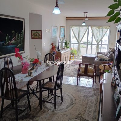 Apartamento com 123m², 3 quartos (sendo 1 suíte), 2 garagens, no bairro Capoeiras em Florianópolis