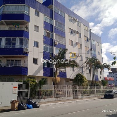 Apartamento com 123m², 3 quartos (sendo 1 suíte), 2 garagens, no bairro Capoeiras em Florianópolis