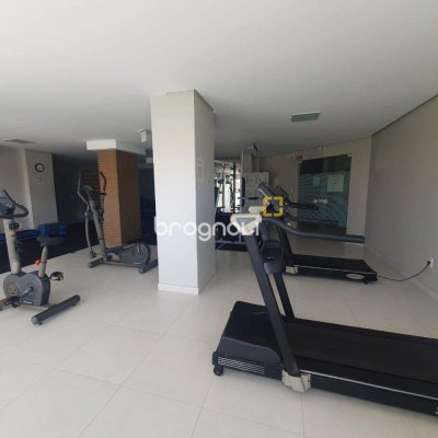 Apartamento com 71m², 2 quartos (sendo 1 suíte), 1 garagem, no bairro Barreiros em São José