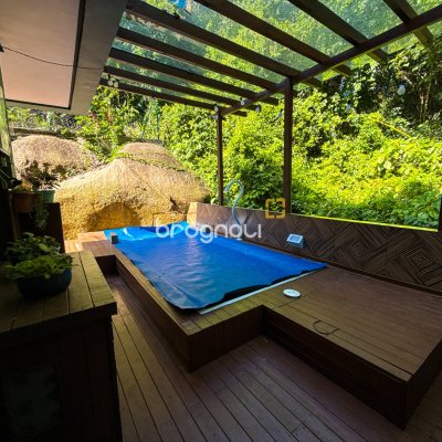 Casa com 224m², 3 quartos (sendo 1 suíte), 2 garagens, no bairro Cachoeira do Bom Jesus em Florianópolis
