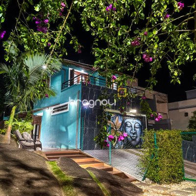 Casa com 224m², 3 quartos (sendo 1 suíte), 2 garagens, no bairro Cachoeira do Bom Jesus em Florianópolis