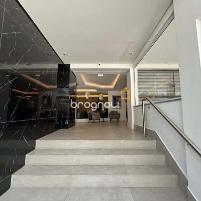 Apartamento com 149m², 3 quartos (sendo 1 suíte), 1 garagem, no bairro Centro em Florianópolis