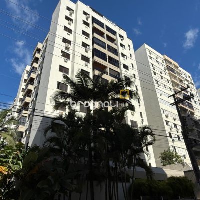 Apartamento com 149m², 3 quartos (sendo 1 suíte), 1 garagem, no bairro Centro em Florianópolis