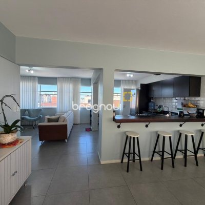 Apartamento com 143m², 3 quartos (sendo 1 suíte), 1 garagem, no bairro Coqueiros em Florianópolis