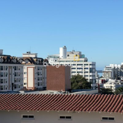 Apartamento com 143m², 3 quartos (sendo 1 suíte), 1 garagem, no bairro Coqueiros em Florianópolis