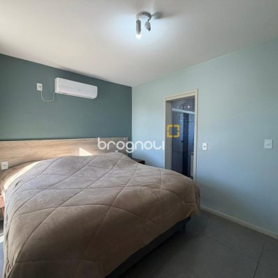 Apartamento com 143m², 3 quartos (sendo 1 suíte), 1 garagem, no bairro Coqueiros em Florianópolis