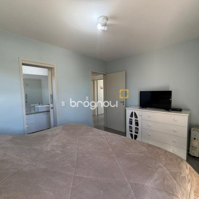 Apartamento com 143m², 3 quartos (sendo 1 suíte), 1 garagem, no bairro Coqueiros em Florianópolis