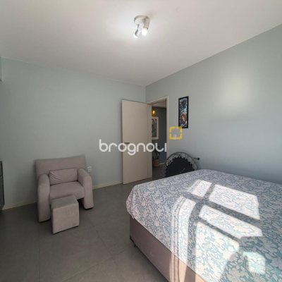 Apartamento com 143m², 3 quartos (sendo 1 suíte), 1 garagem, no bairro Coqueiros em Florianópolis