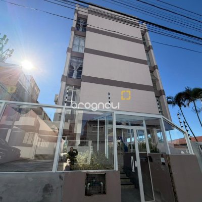 Apartamento com 143m², 3 quartos (sendo 1 suíte), 1 garagem, no bairro Coqueiros em Florianópolis