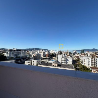 Apartamento com 143m², 3 quartos (sendo 1 suíte), 1 garagem, no bairro Coqueiros em Florianópolis