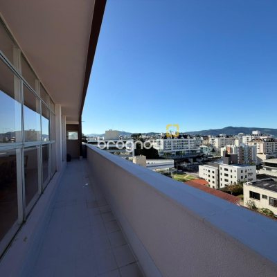 Apartamento com 143m², 3 quartos (sendo 1 suíte), 1 garagem, no bairro Coqueiros em Florianópolis