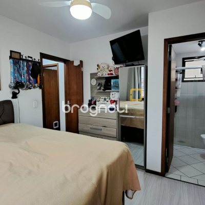 Apartamento com 69m², 2 quartos (sendo 1 suíte), 1 garagem, no bairro Coloninha em Florianópolis