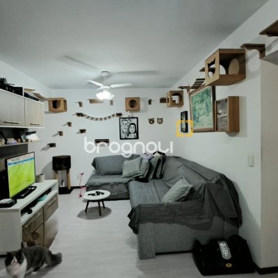 Apartamento com 69m², 2 quartos (sendo 1 suíte), 1 garagem, no bairro Coloninha em Florianópolis