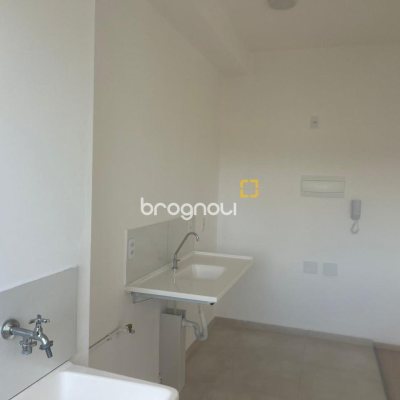 Apartamento com 47m², 2 quartos, 1 garagem, no bairro Bela Vista em Palhoça
