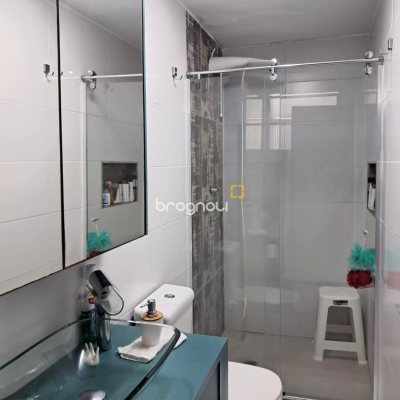 Apartamento com 52m², 2 quartos, 1 garagem, no bairro Trindade em Florianópolis