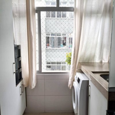Apartamento com 52m², 2 quartos, 1 garagem, no bairro Trindade em Florianópolis